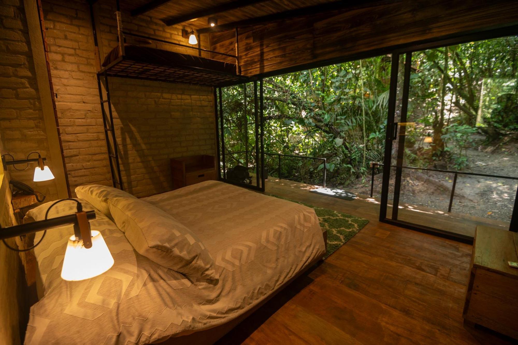 Hamadryade Lodge Puerto Misahuallí Eksteriør bilde